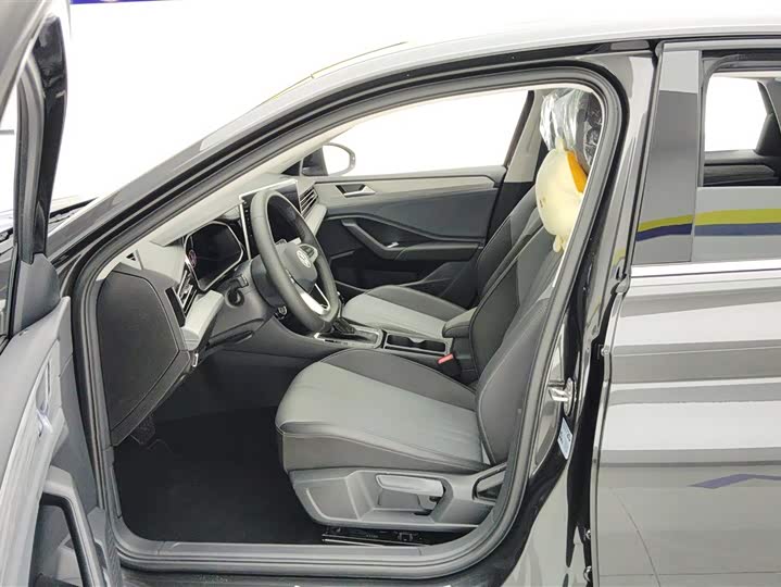 Фото 9 - Volkswagen Sagitar L