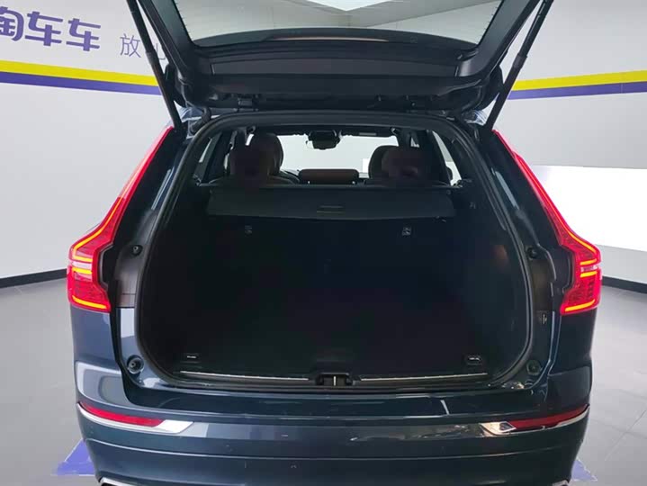 Фото 4 - Volvo XC60