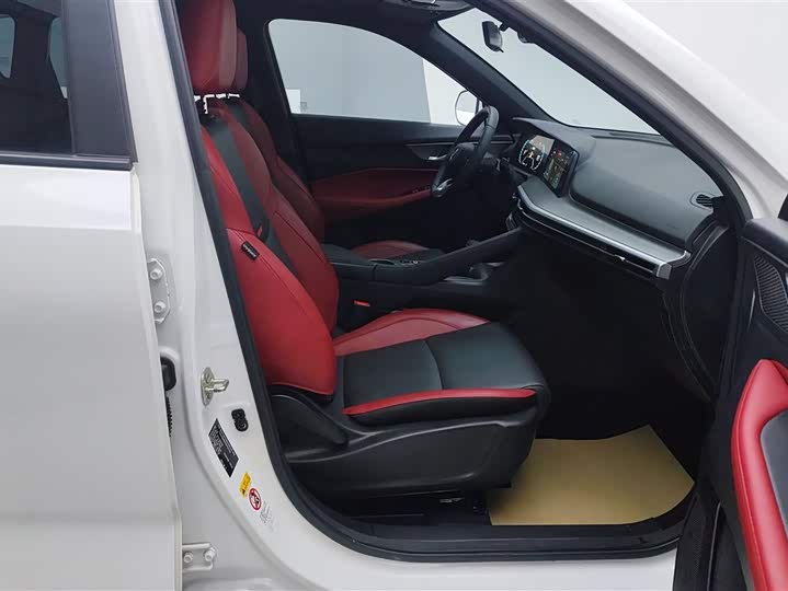 Фото 8 - Changan CS35 Plus