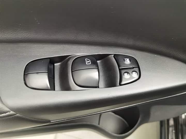 Фото 9 - Nissan Sylphy