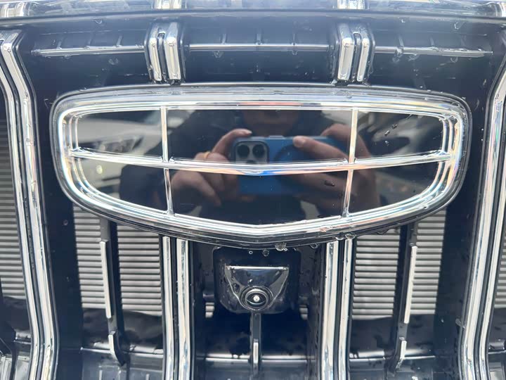 Фото 4 - Geely Preface