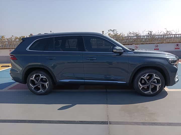 Фото 5 - Geely Monjaro