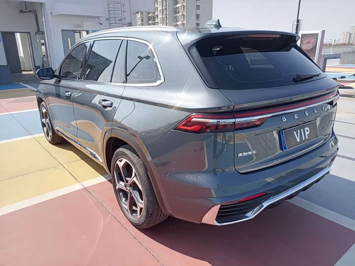 Фото 8 - Geely Monjaro