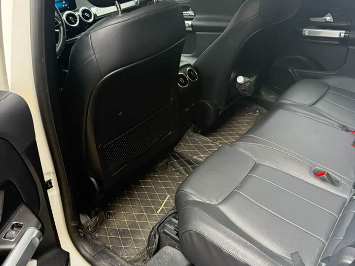 Фото 6 - Mercedes-Benz GLB-Class