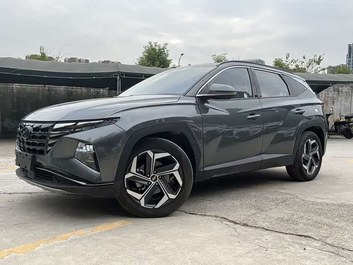 Фото 1 - Hyundai Tucson L