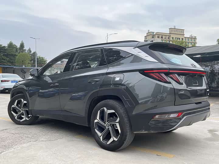 Фото 3 - Hyundai Tucson L