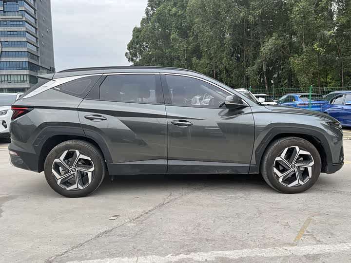 Фото 6 - Hyundai Tucson L