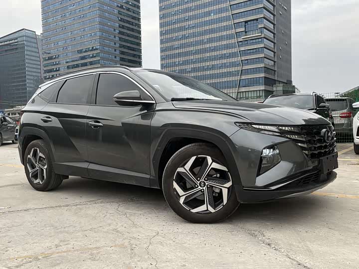 Фото 7 - Hyundai Tucson L