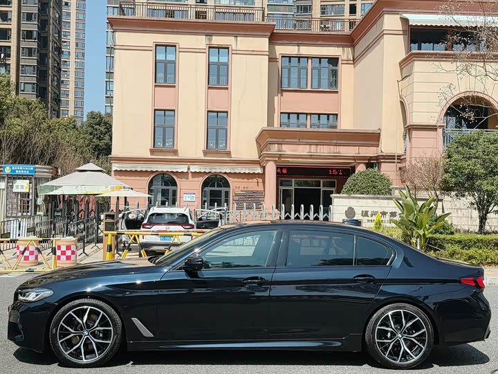 Фото 4 - BMW 5 Series