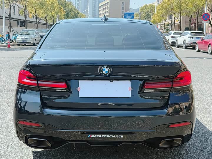 Фото 6 - BMW 5 Series