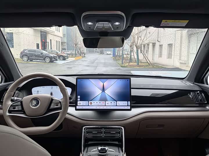 Фото 8 - BYD Tang Hybrid/EV