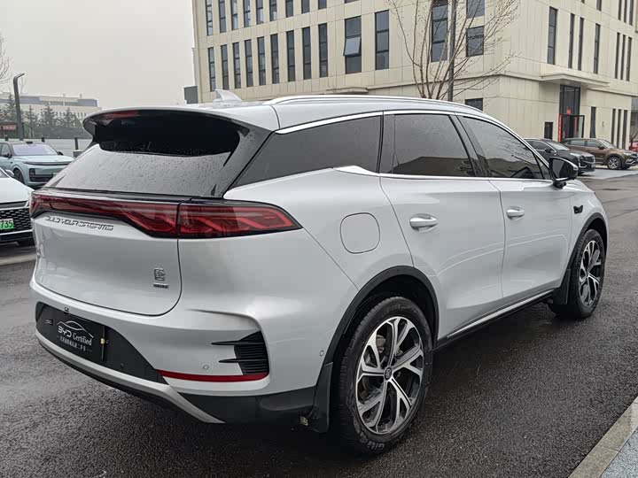 Фото 9 - BYD Tang Hybrid/EV