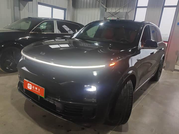 Фото 1 - LiXiang L8