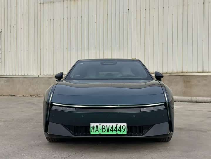 Фото 2 - XPeng P7