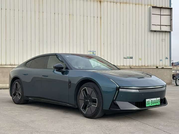 Фото 3 - XPeng P7