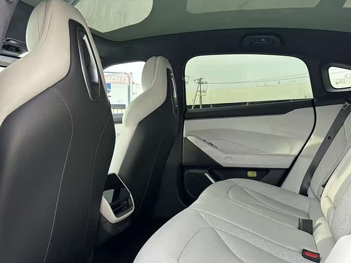 Фото 5 - XPeng P7