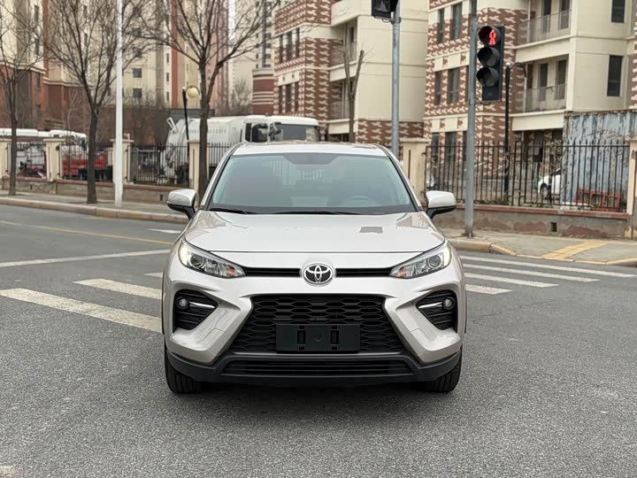 Photo 2 - Toyota Wildlander