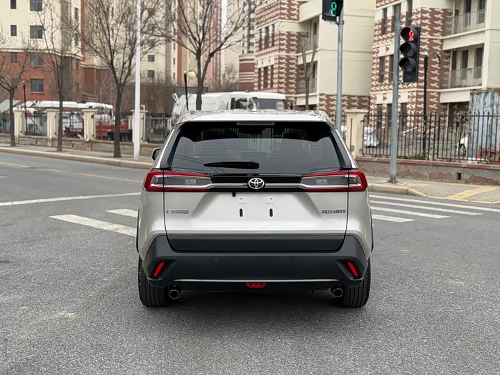 Photo 6 - Toyota Wildlander