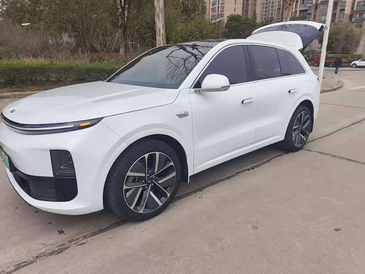 Фото 1 - LiXiang L6