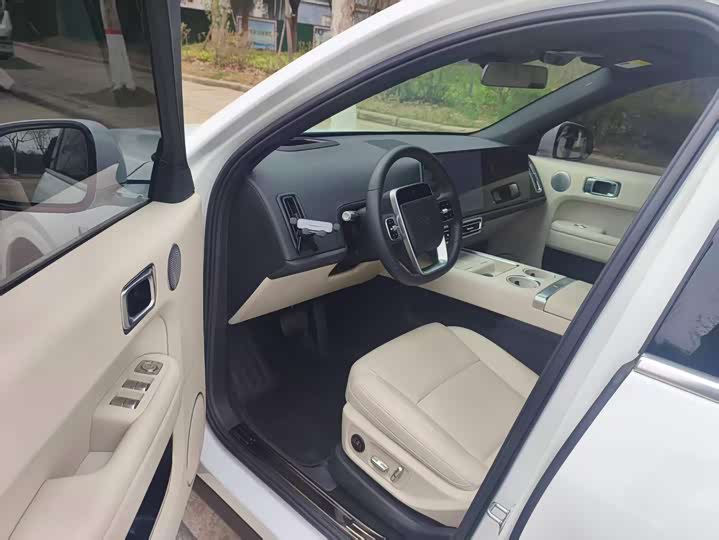 Фото 3 - LiXiang L6