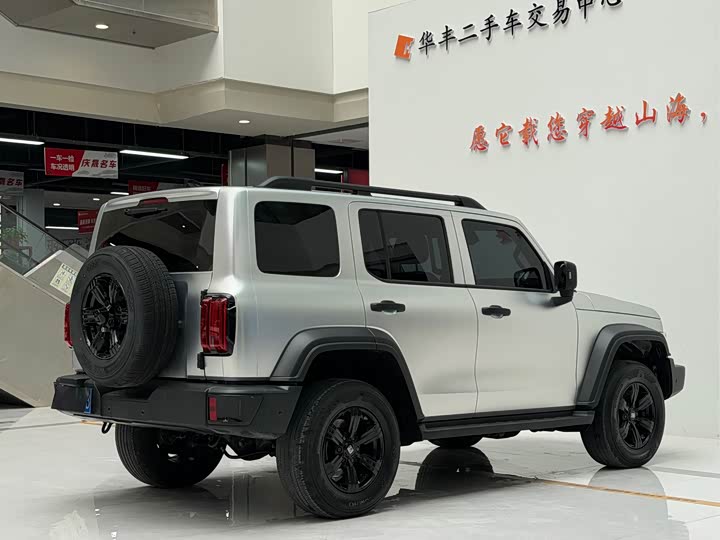 Фото 7 - Tank 300