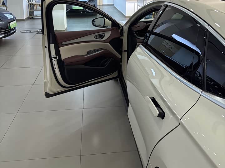 Фото 8 - BYD Seal 07 DM-i Hybrid