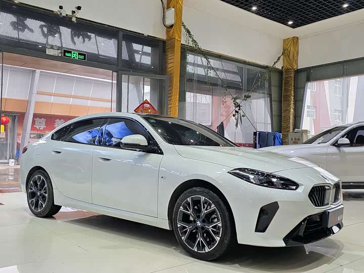 Фото 3 - BMW 2 Series