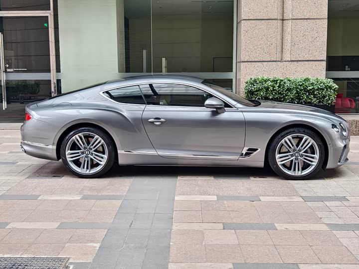 Фото 5 - Bentley Continental GT