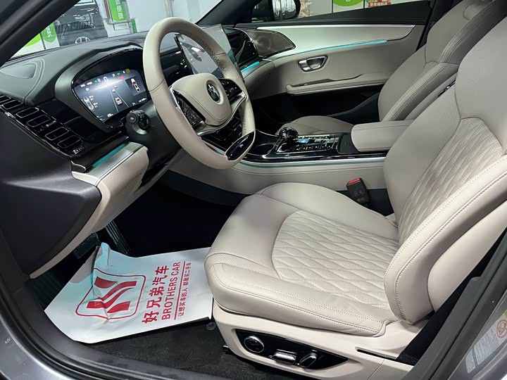 Фото 4 - BYD Han