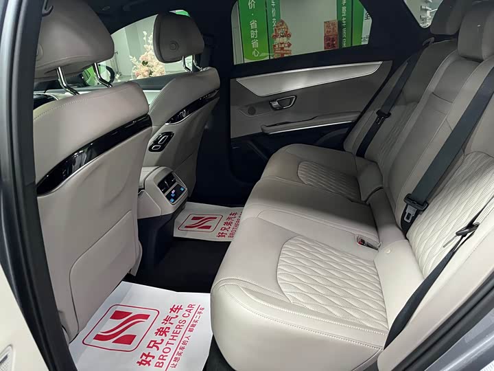 Фото 9 - BYD Han