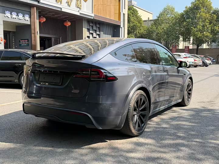 Фото 4 - Tesla Model X