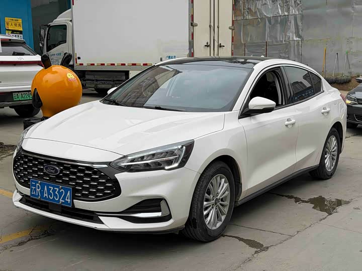 Фото 1 - Ford Focus