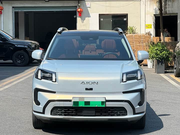 Фото 2 - GAC Aion V