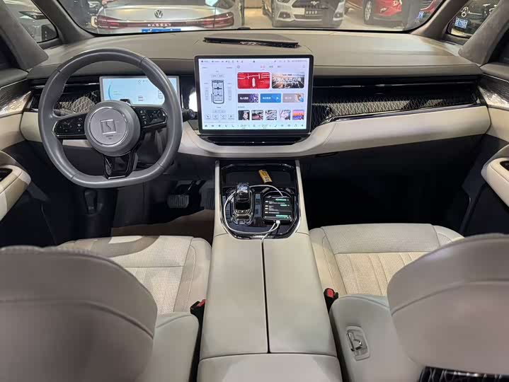 Фото 4 - Zeekr 009