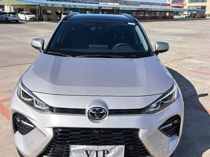 Photo 3 - Toyota Wildlander