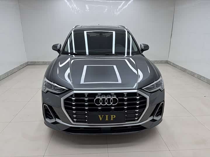 Фото 2 - Audi Q3