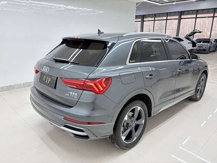 Фото 3 - Audi Q3