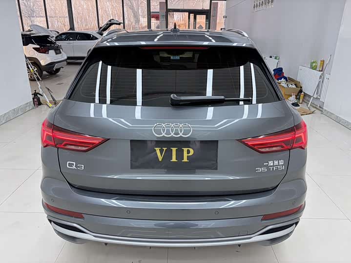 Фото 4 - Audi Q3