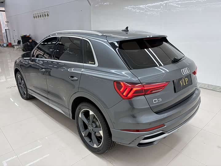 Фото 5 - Audi Q3