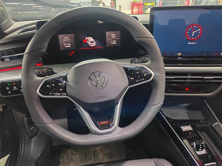 Photo 3 - Volkswagen Lamando L