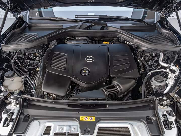 Фото 9 - Mercedes-Benz GLC-Class