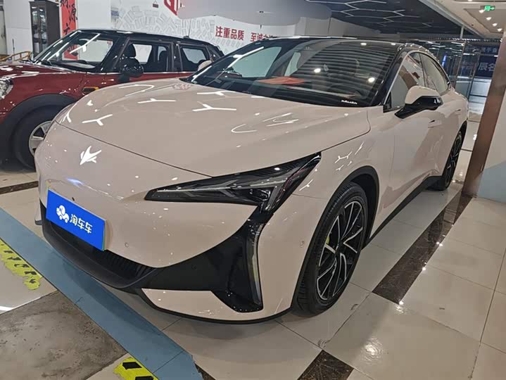 Фото 1 - BAIC Arcfox Alpha S5