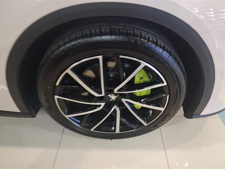 Фото 6 - BAIC Arcfox Alpha S5