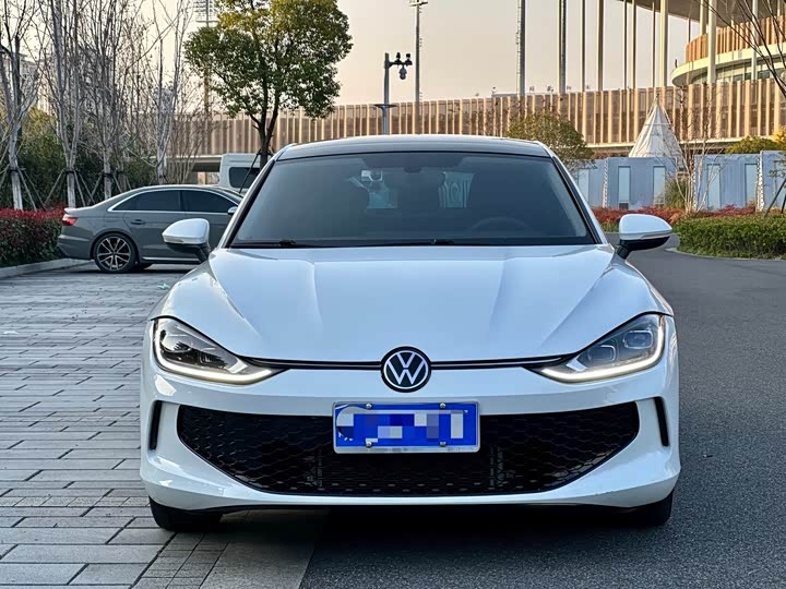 Volkswagen Lamando L 2024 2024款 凌渡L 200TSI DSG潮辣版