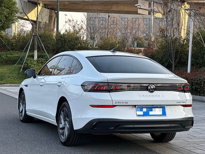 Volkswagen Lamando L 2024 2024款 凌渡L 200TSI DSG潮辣版
