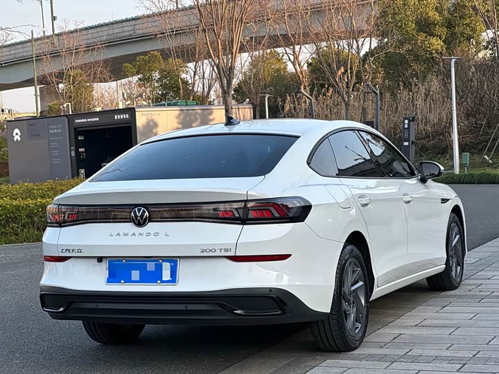 Volkswagen Lamando L 2024 2024款 凌渡L 200TSI DSG潮辣版