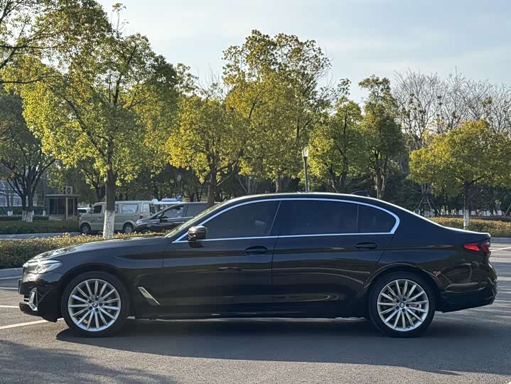 Фото 4 - BMW 5 Series