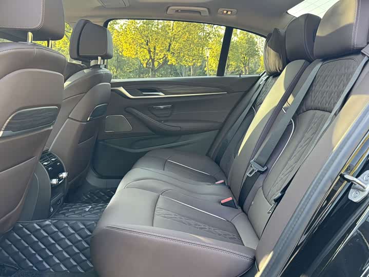 Фото 7 - BMW 5 Series