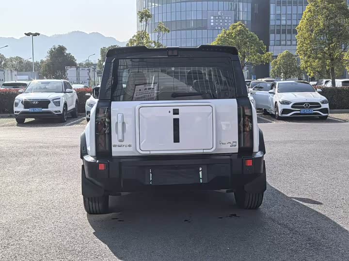 Фото 5 - Chery iCar 03