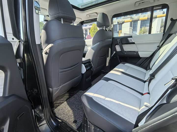 Фото 9 - Chery iCar 03